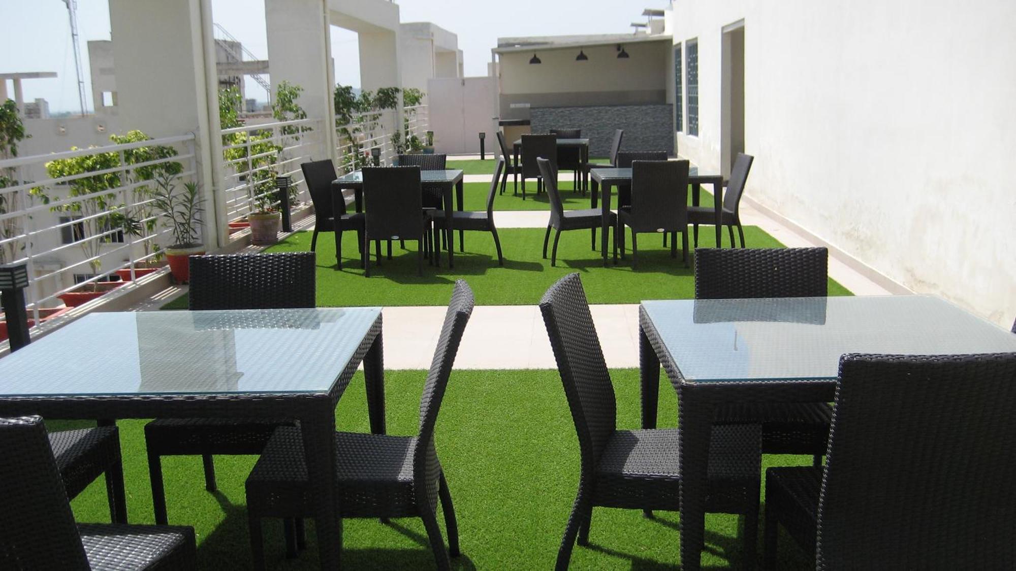 Starlit Suites Neemrana Exteriér fotografie