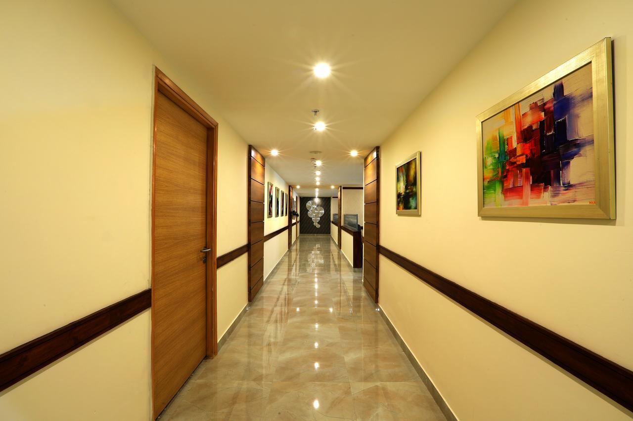 Starlit Suites Neemrana Exteriér fotografie