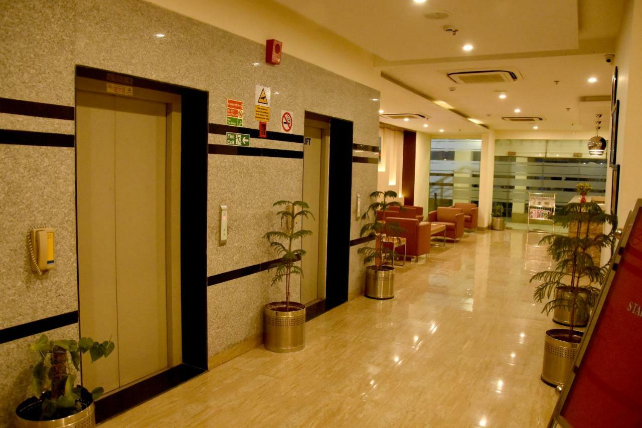 Starlit Suites Neemrana Exteriér fotografie