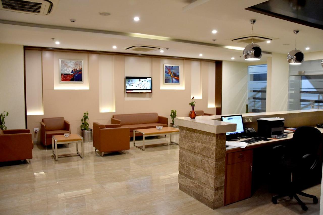 Starlit Suites Neemrana Exteriér fotografie