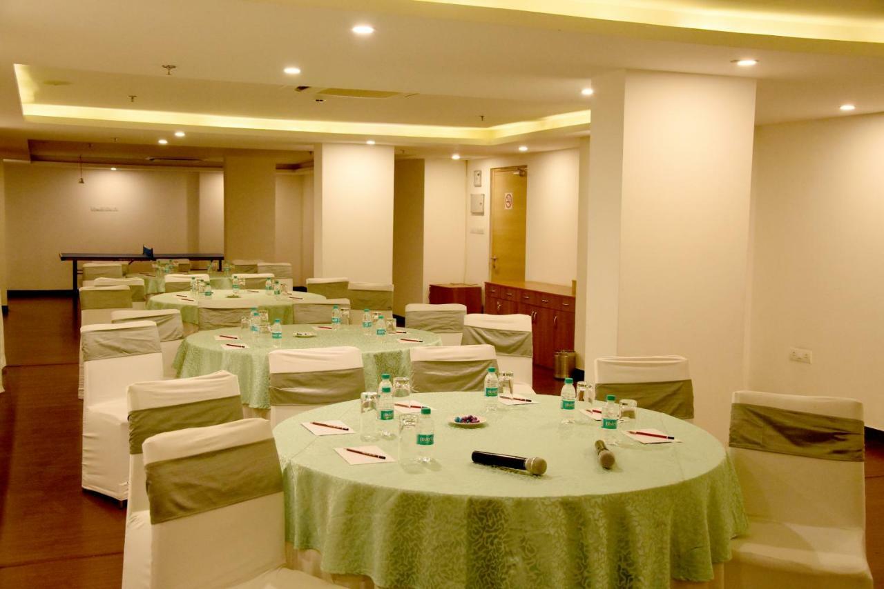 Starlit Suites Neemrana Exteriér fotografie